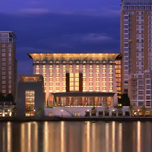 5* Hotel Canary Riverside Plaza