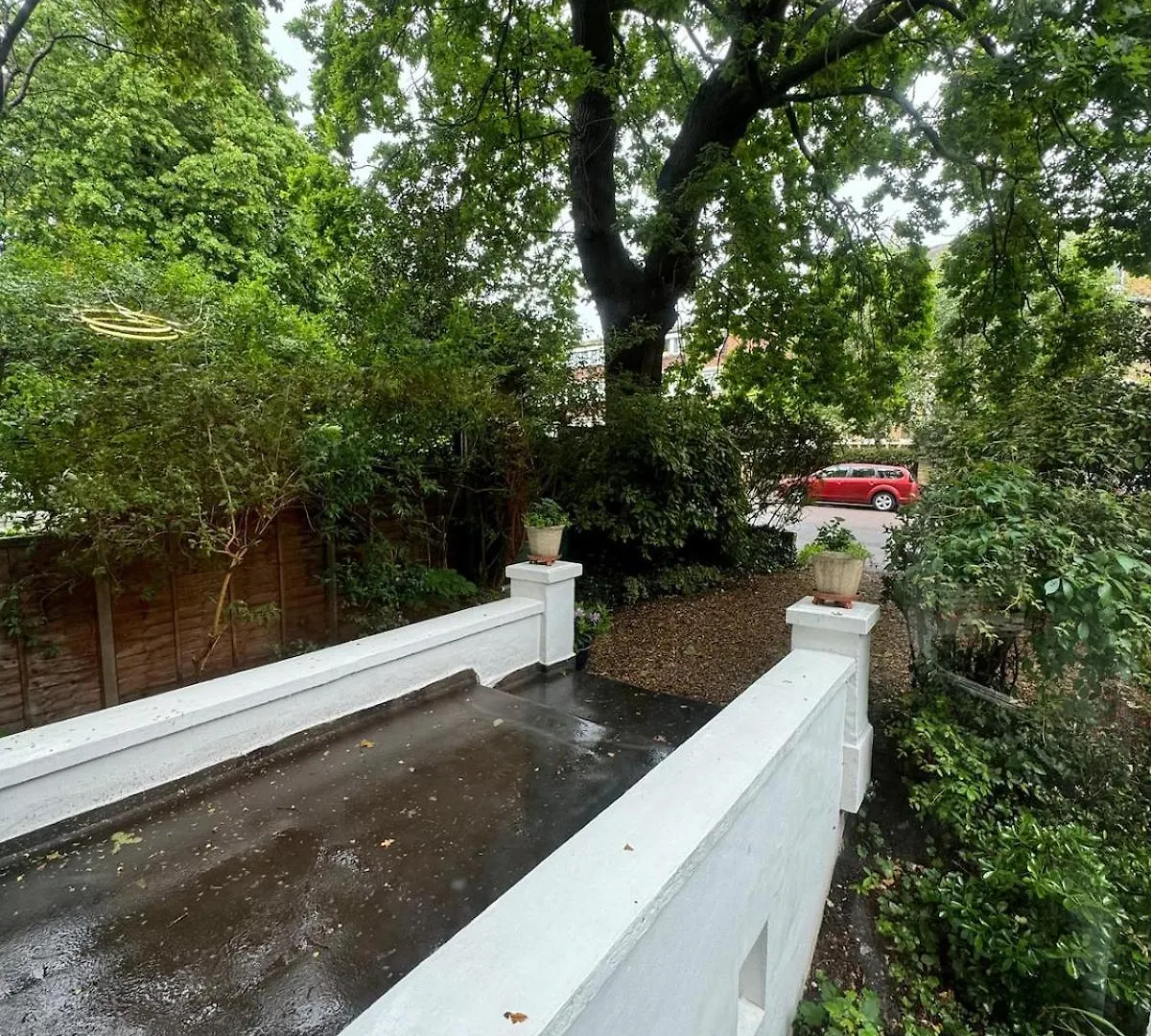 Exceptionally Large Newly-Refurbished 1-Bed Flat In Hither Green Londra Regno Unito